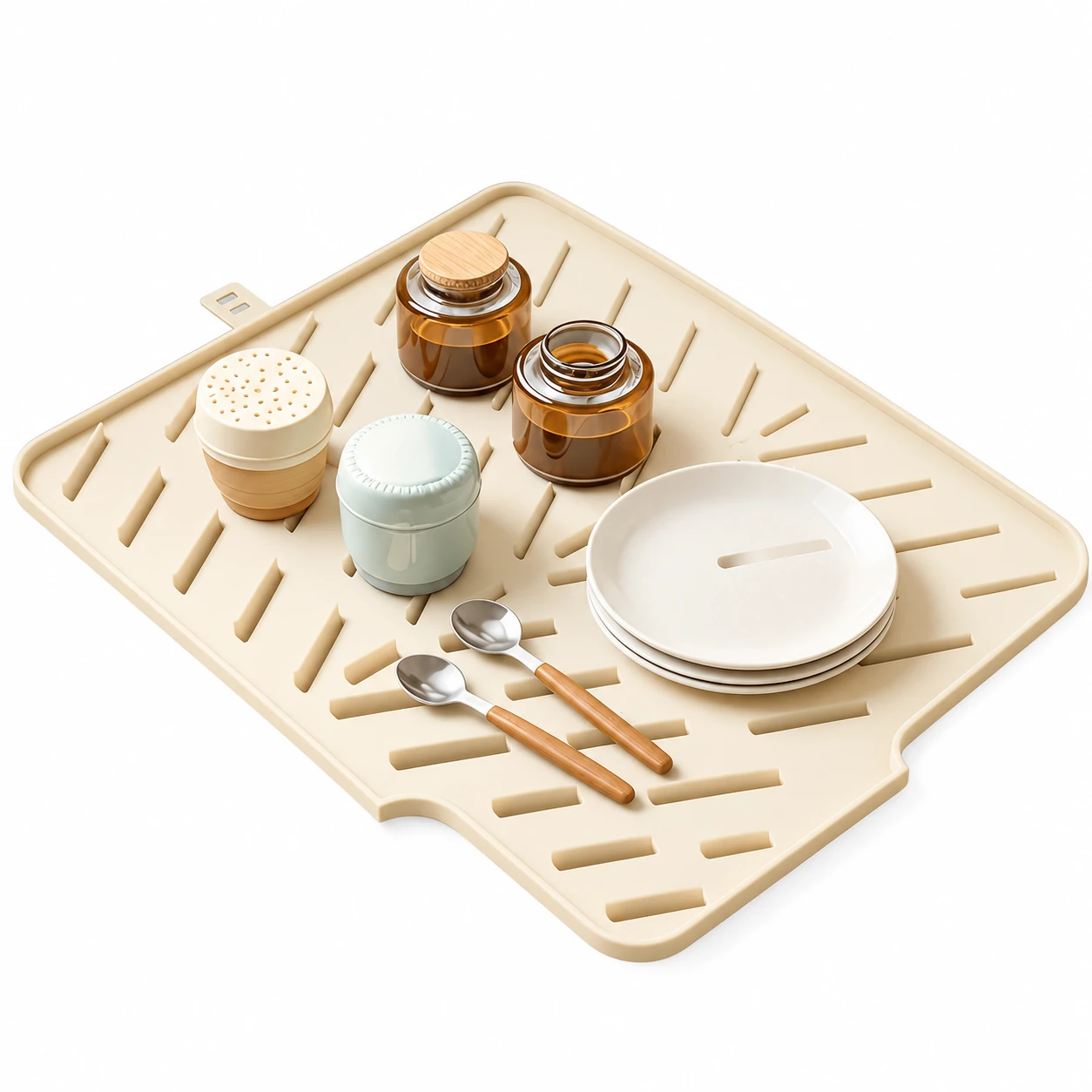 Dishes arranged on the sloped mat