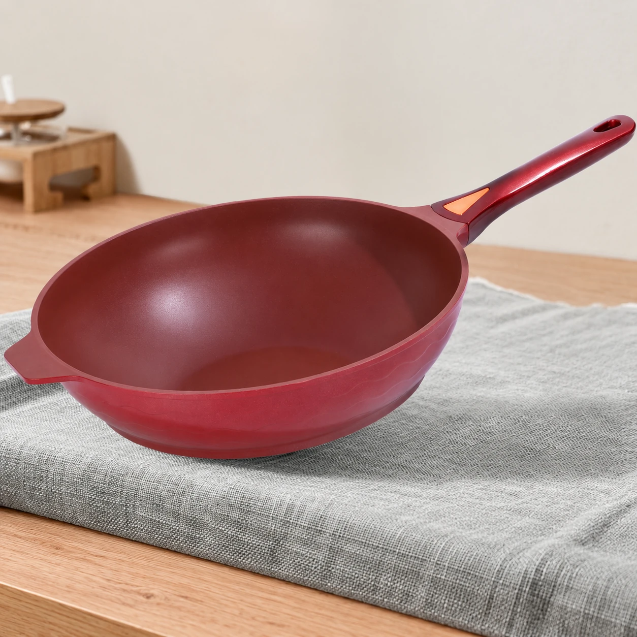 Purple-red pan without lid