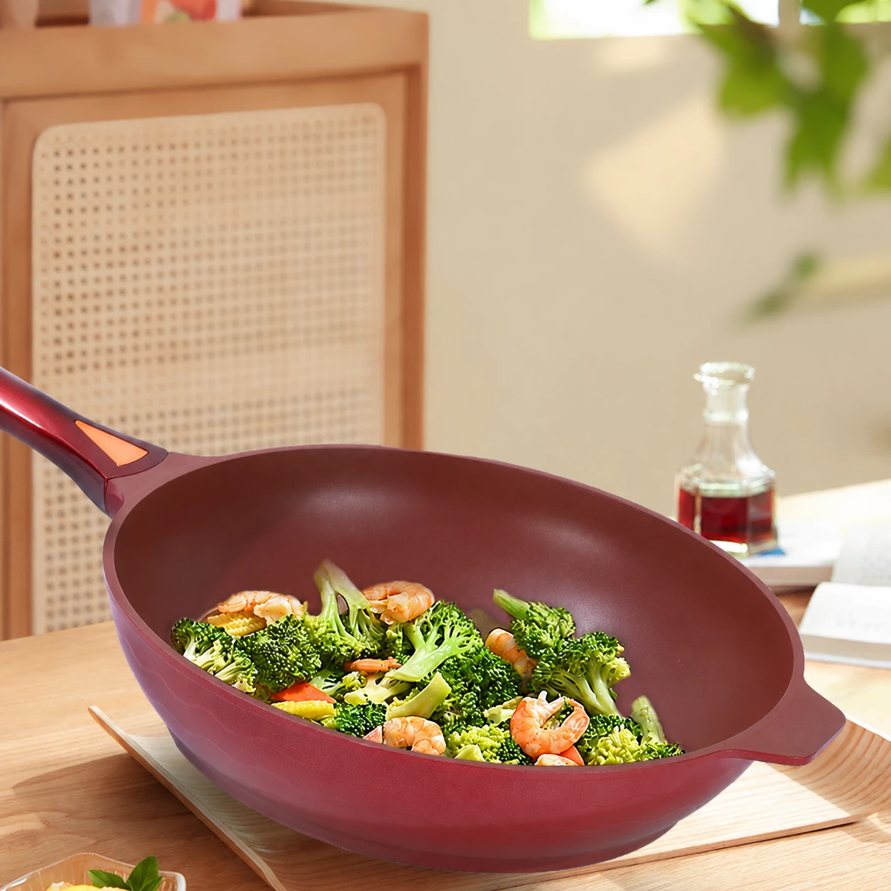 Purple-red pan in use