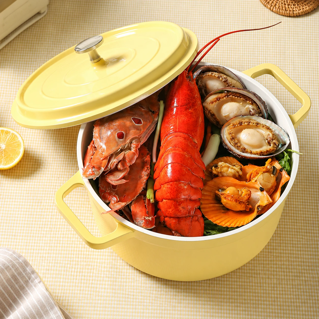 Room for a simmered dish.